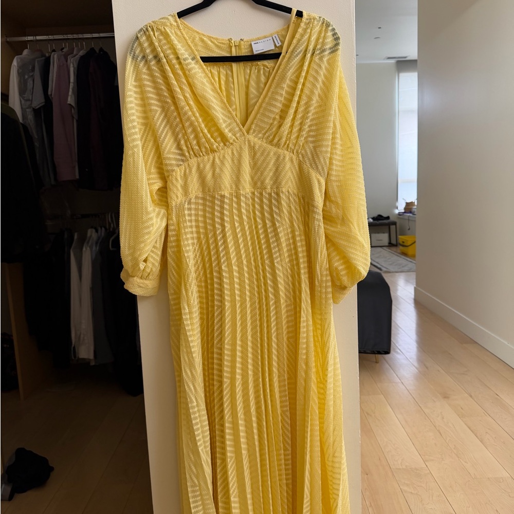 ASOS DESIGN Yellow V-Neck Maxi Dress